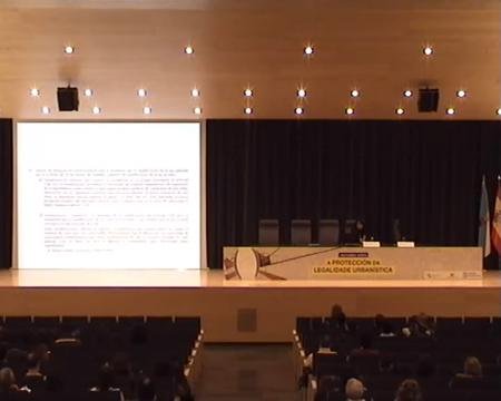 Mar&iacute;a Mart&iacute;nez Allegue. Directora da APLU. Ponencia Pontevedra. - Xornada sobre a Protección da Legalidade Urbanística